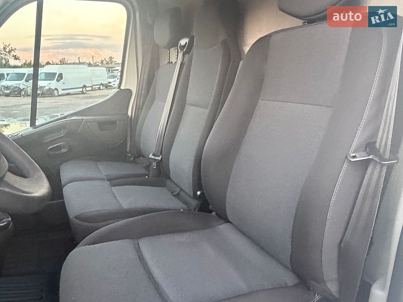 Вантажний фургон Renault Master 2019 в Дубні