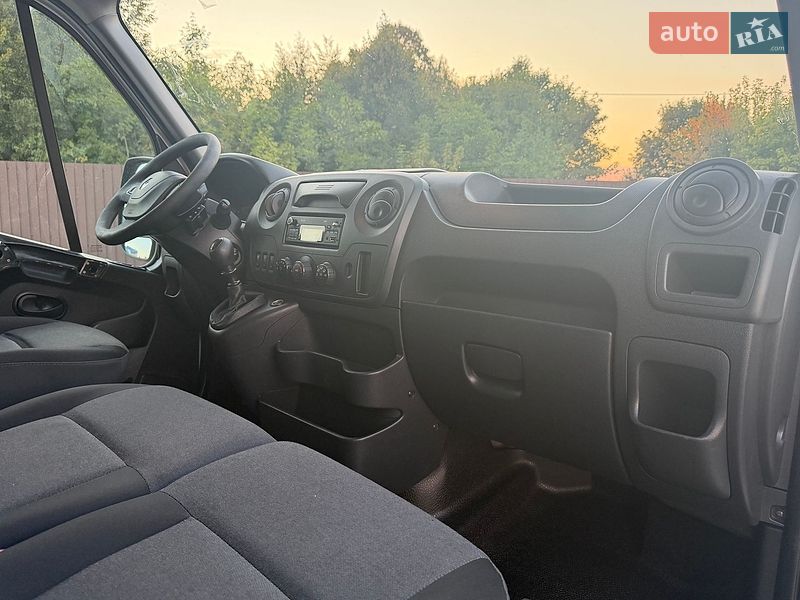 Вантажний фургон Renault Master 2019 в Дубні