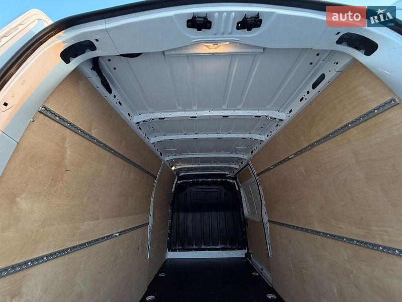 Вантажний фургон Renault Master 2024 в Дубні