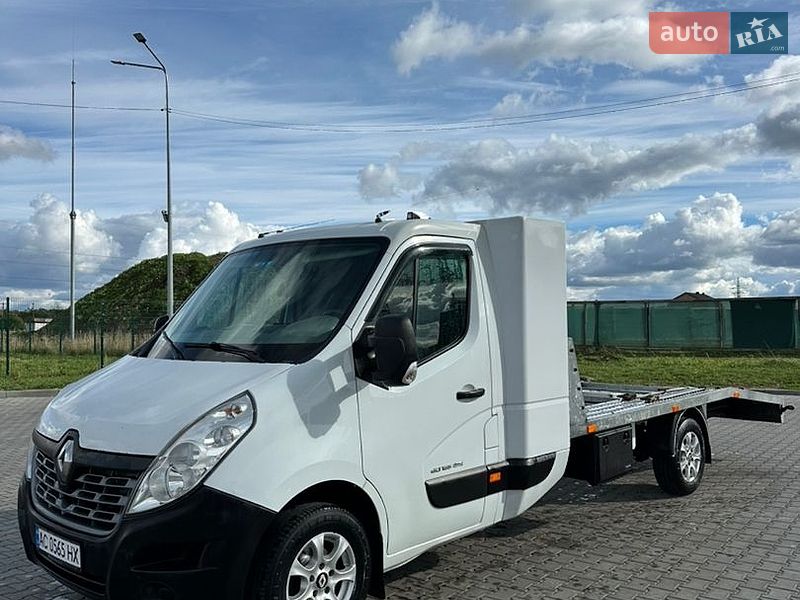Автовоз Renault Master 2016 в Луцке