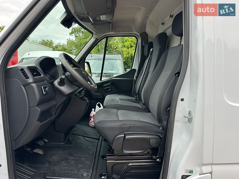 Грузовой фургон Renault Master 2024 в Ровно