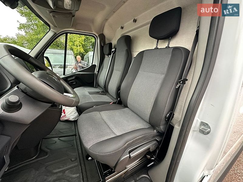Грузовой фургон Renault Master 2024 в Ровно