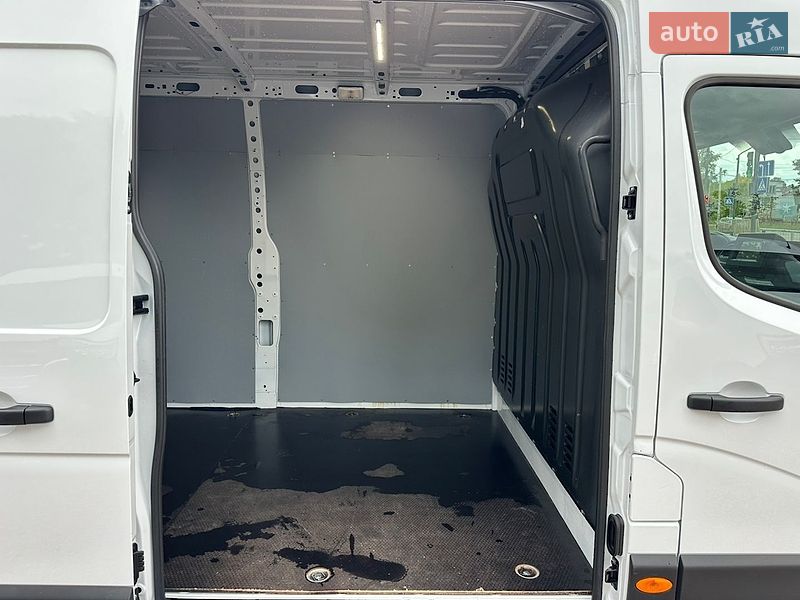 Грузовой фургон Renault Master 2024 в Ровно