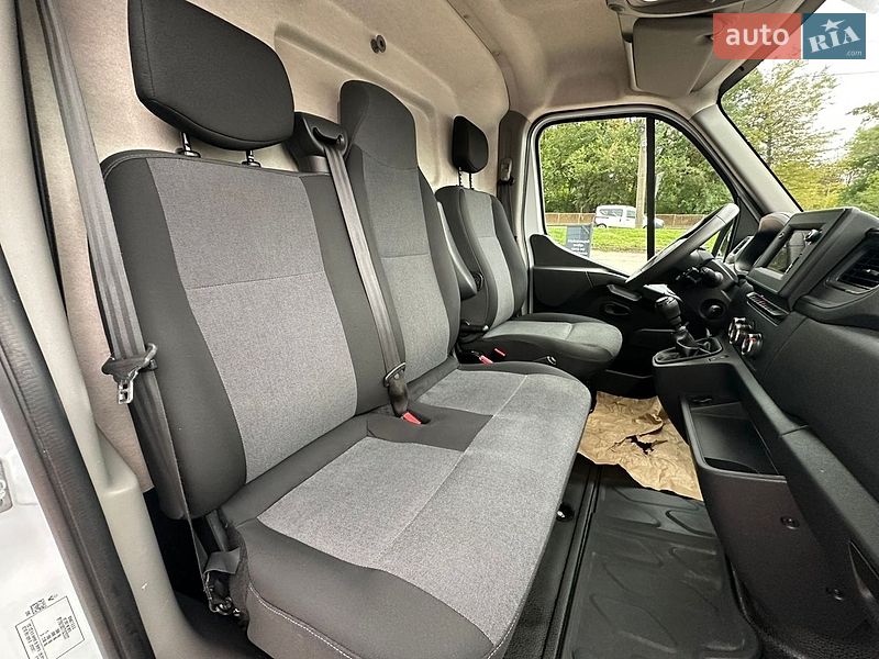 Грузовой фургон Renault Master 2024 в Ровно