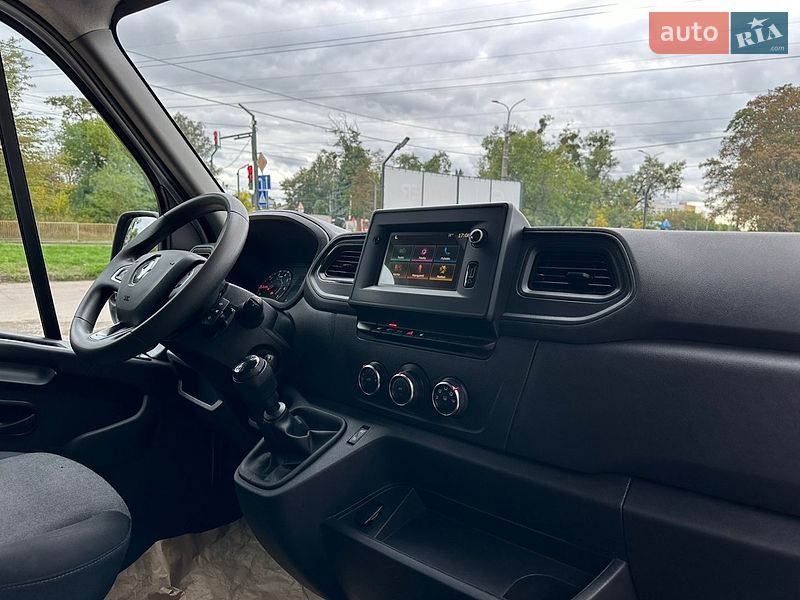 Грузовой фургон Renault Master 2024 в Ровно