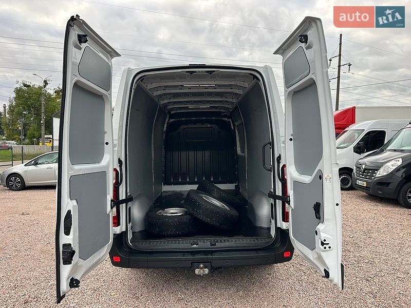 Грузовой фургон Renault Master 2024 в Ровно