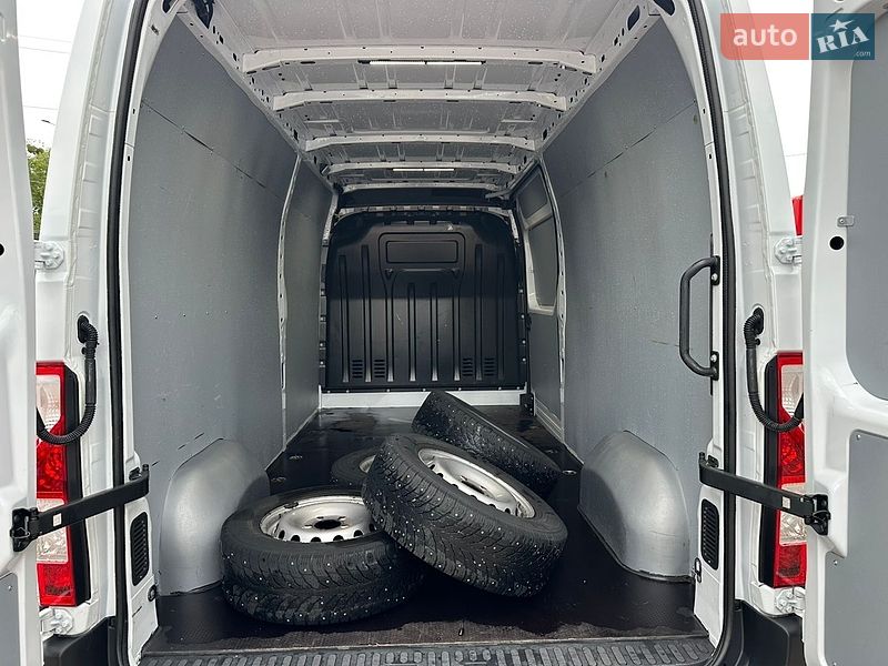Грузовой фургон Renault Master 2024 в Ровно