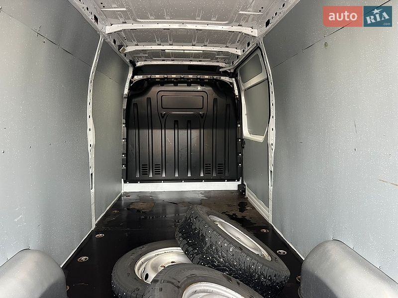 Грузовой фургон Renault Master 2024 в Ровно