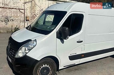 Вантажний фургон Renault Master 2017 в Дніпрі