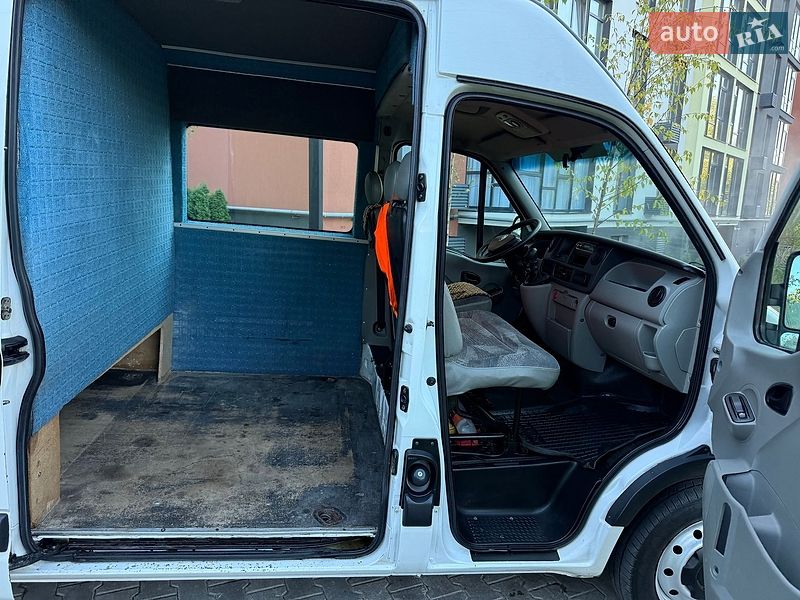 Вантажопасажирський фургон Renault Master 2005 в Хмельницькому