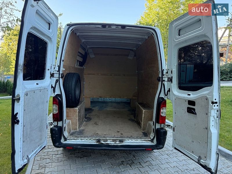Вантажопасажирський фургон Renault Master 2005 в Хмельницькому
