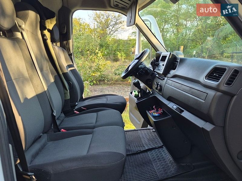 Грузовой фургон Renault Master 2021 в Киеве