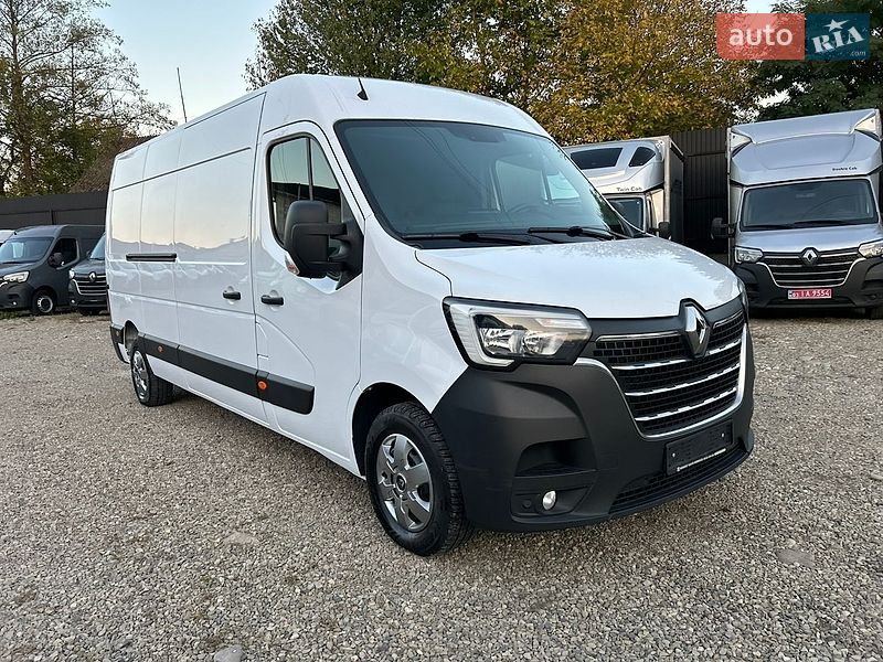 Грузовой фургон Renault Master 2022 в Хусте