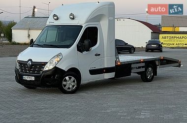 Эвакуатор Renault Master 2015 в Ужгороде