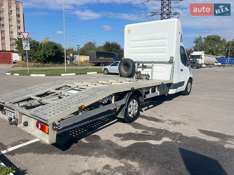 Евакуатор Renault Master 2014 в Вінниці