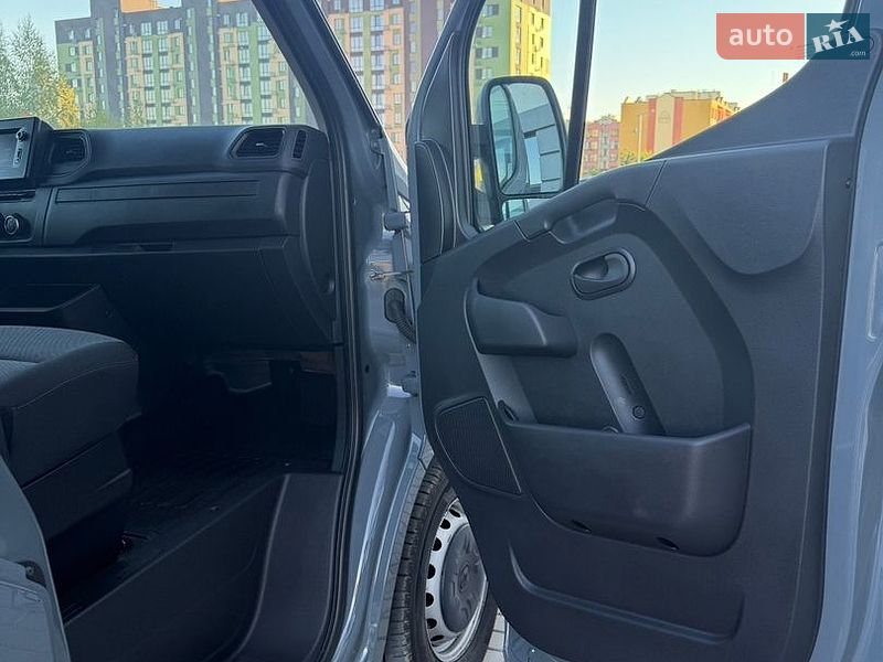 Вантажний фургон Renault Master 2023 в Ковелі