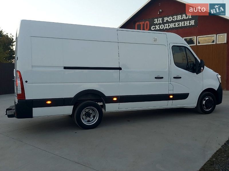 Грузовой фургон Renault Master 2022 в Львове