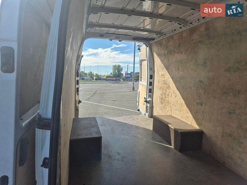 Грузовой фургон Renault Master 2019 в Киеве