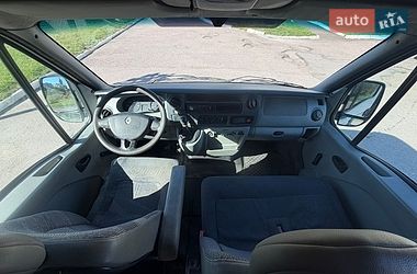 Вантажний фургон Renault Master 2006 в Рівному