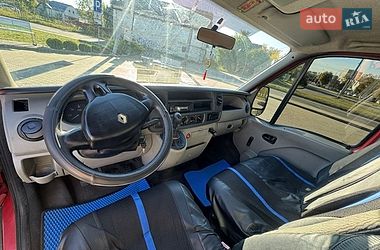 Грузопассажирский фургон Renault Master 2005 в Дрогобыче