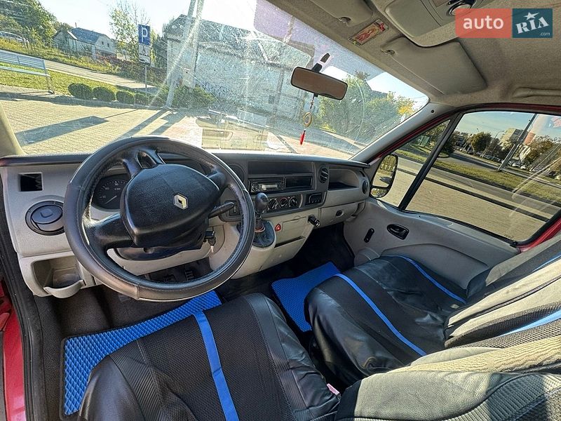 Грузопассажирский фургон Renault Master 2005 в Дрогобыче
