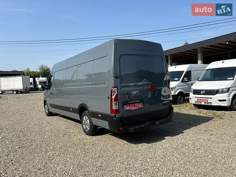Вантажний фургон Renault Master 2022 в Хусті