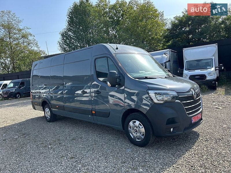 Вантажний фургон Renault Master 2022 в Хусті