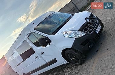 Вантажний фургон Renault Master 2016 в Хмельницькому