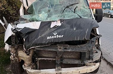 Грузовой фургон Renault Master 2006 в Львове