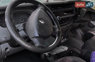 Грузовой фургон Renault Master 2006 в Львове