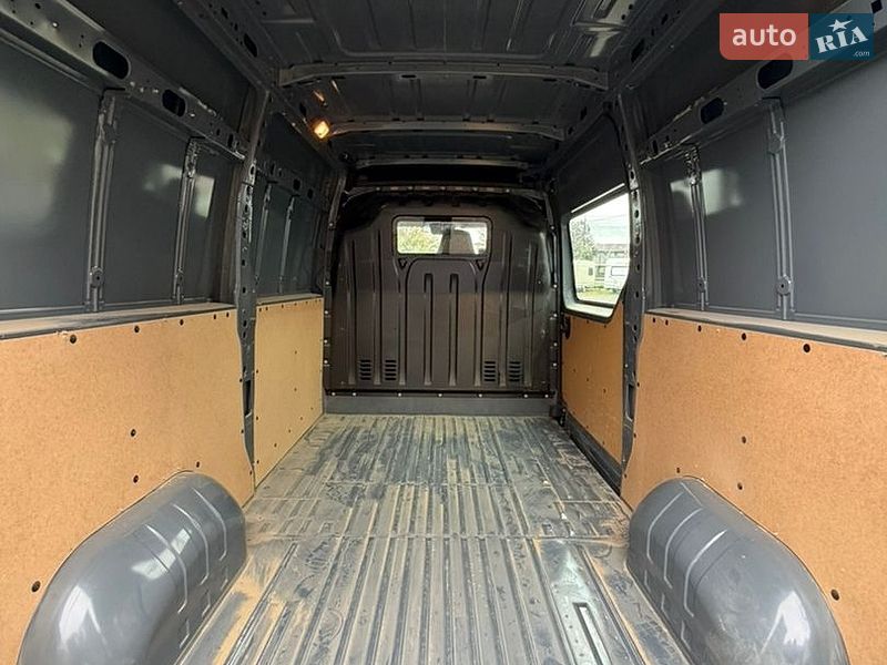 Вантажний фургон Renault Master 2022 в Луцьку