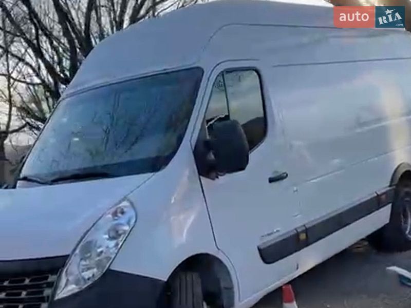 Грузовой фургон Renault Master 2017 в Полтаве