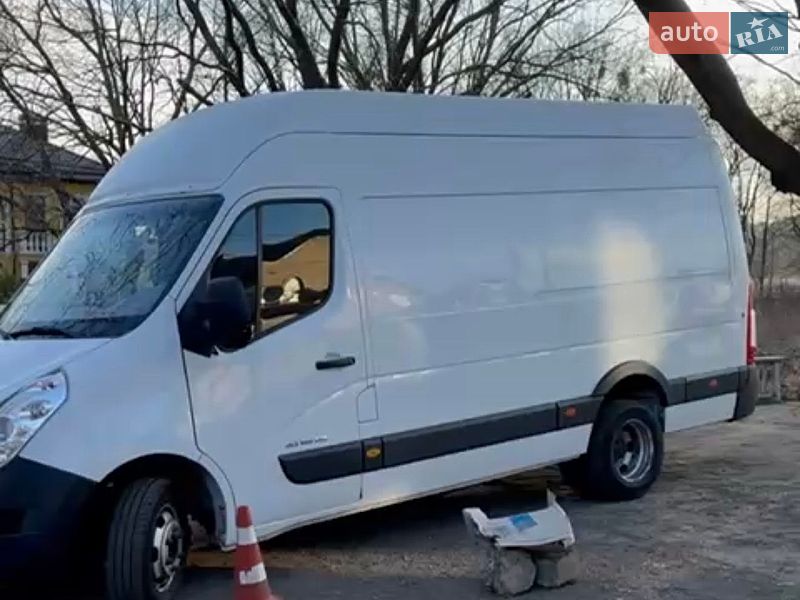 Грузовой фургон Renault Master 2017 в Полтаве