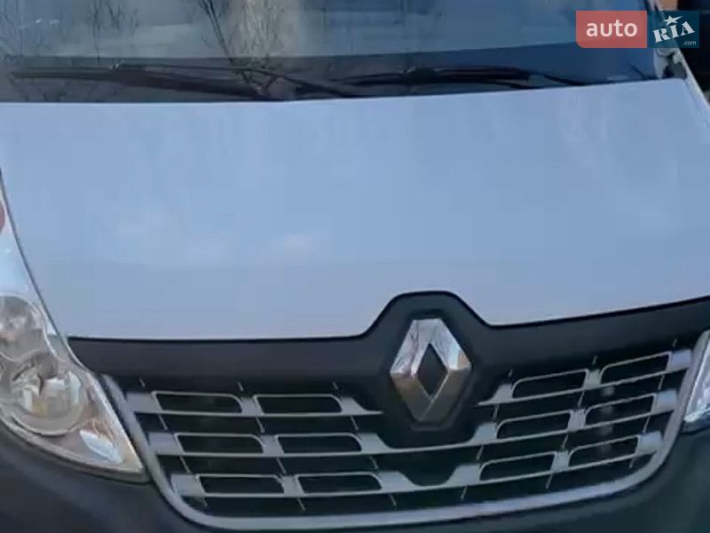 Вантажний фургон Renault Master 2017 в Полтаві