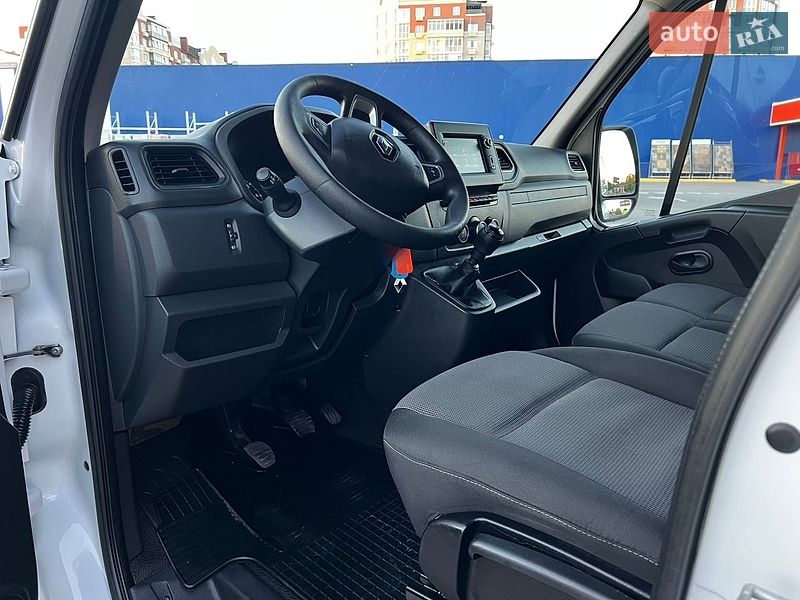 Мікроавтобус вантажний (до 3,5т) Renault Master 2023 в Умані