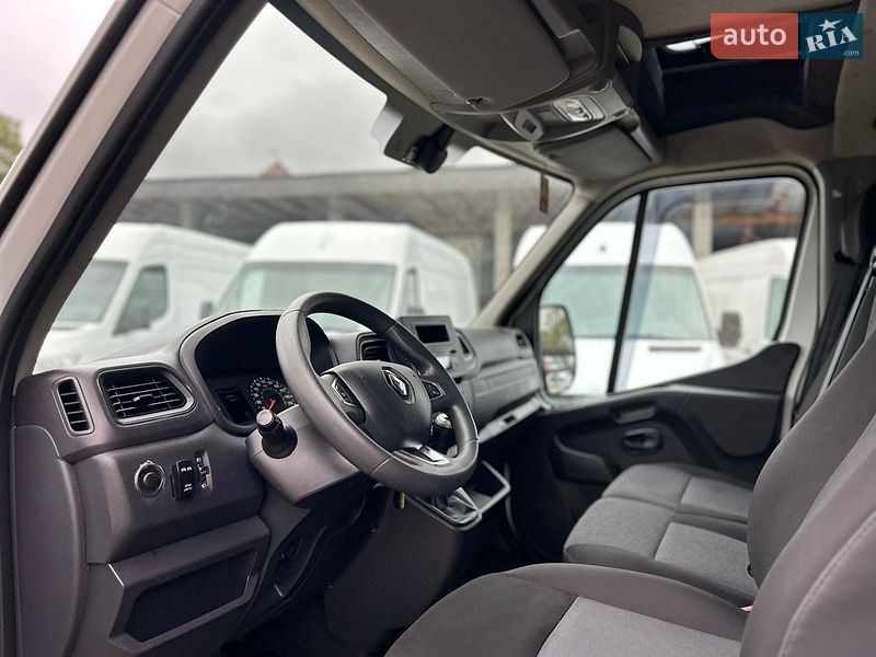 Тентованый Renault Master 2022 в Хусте
