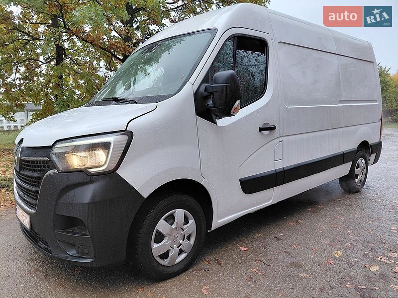 Вантажний фургон Renault Master 2023 в Івано-Франківську