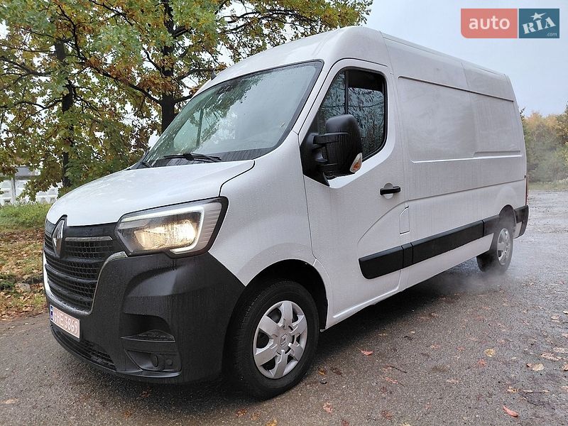 Вантажний фургон Renault Master 2023 в Івано-Франківську