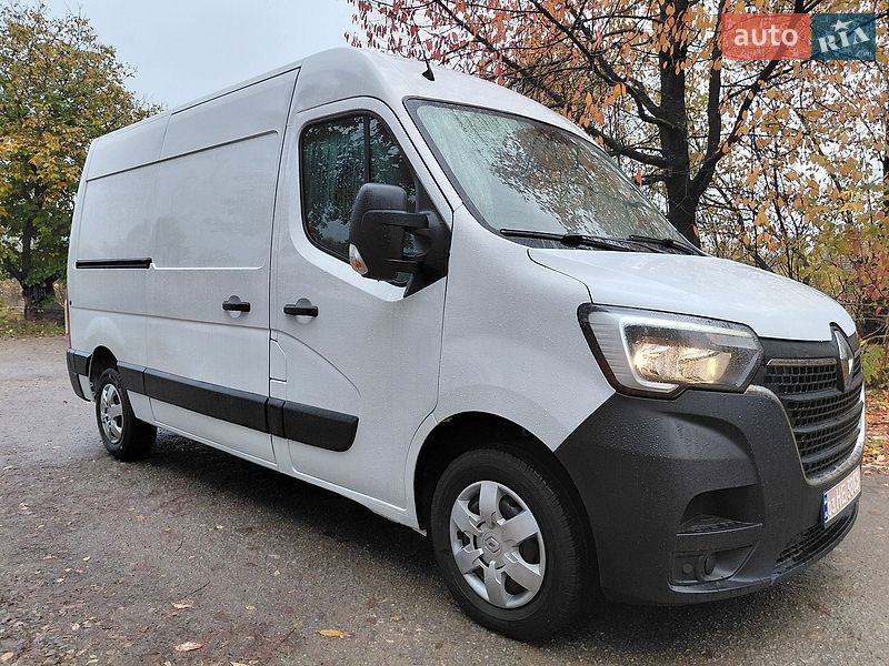 Вантажний фургон Renault Master 2023 в Івано-Франківську