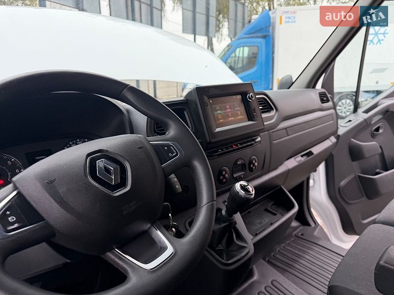 Другие грузовики Renault Master 2024 в Ровно