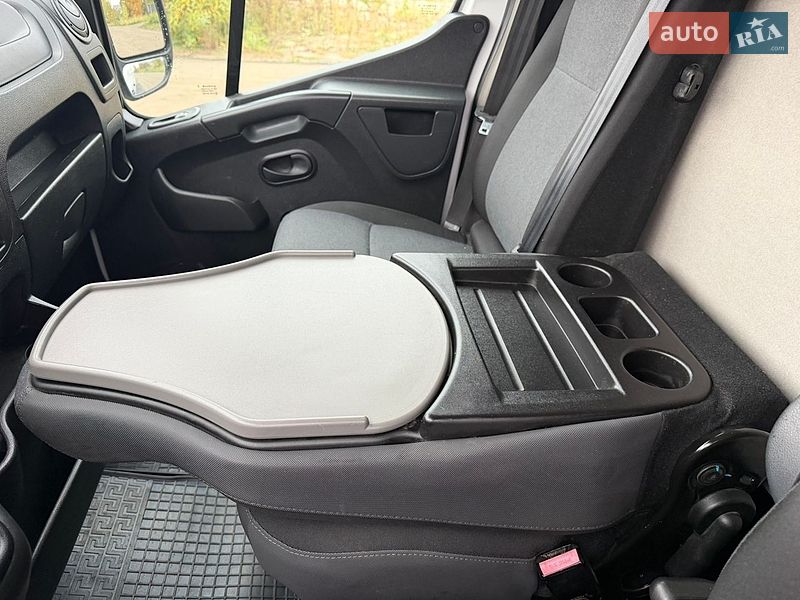 Вантажний фургон Renault Master 2018 в Ковелі