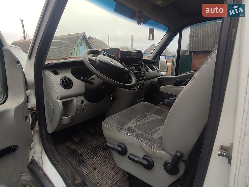 Грузовой фургон Renault Master 2006 в Недригайлове