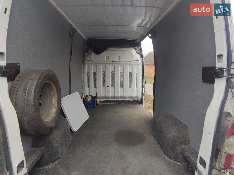 Грузовой фургон Renault Master 2006 в Недригайлове