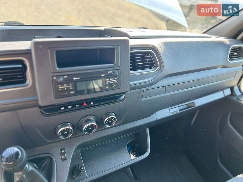 Тентований Renault Master 2023 в Хусті