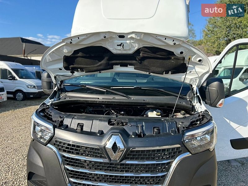 Тентований Renault Master 2023 в Хусті
