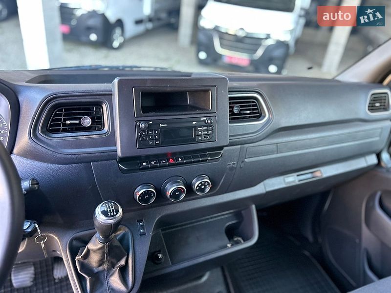Тентований Renault Master 2022 в Хусті