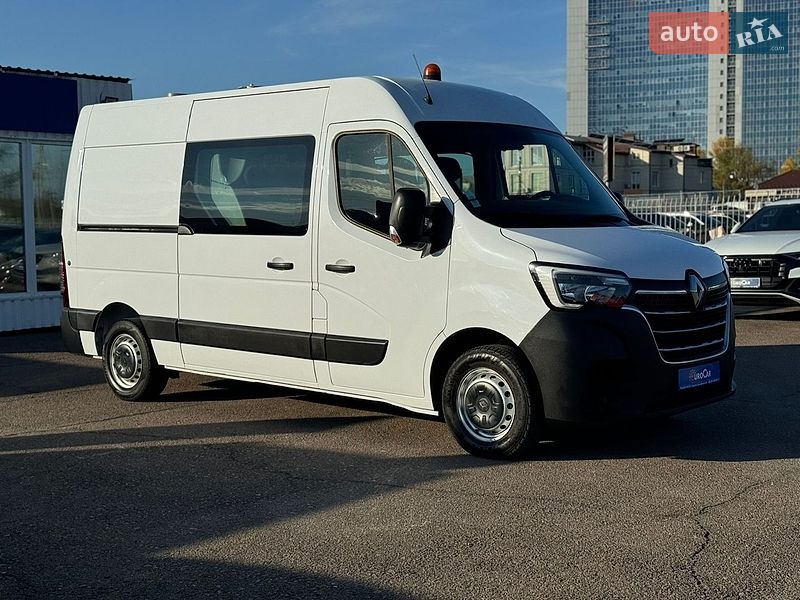 Грузопассажирский фургон Renault Master 2020 в Киеве