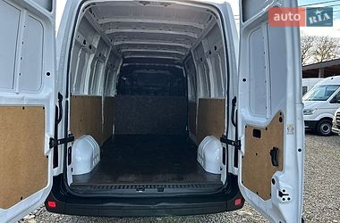 Грузовой фургон Renault Master 2018 в Хусте