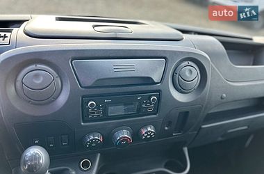 Грузовой фургон Renault Master 2018 в Хусте