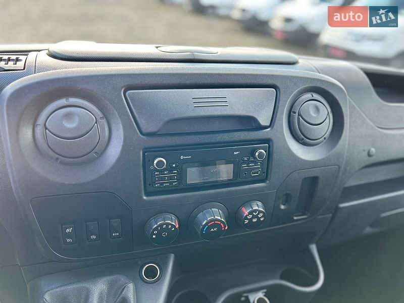 Вантажний фургон Renault Master 2018 в Хусті